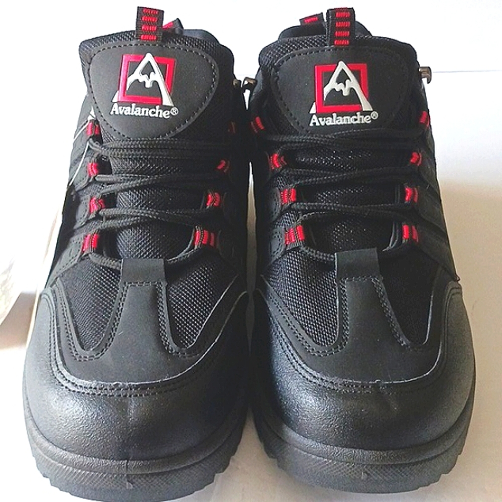 NWT Avalanche Adventure Rock Men's Hiking Shoes Black Size 9.5